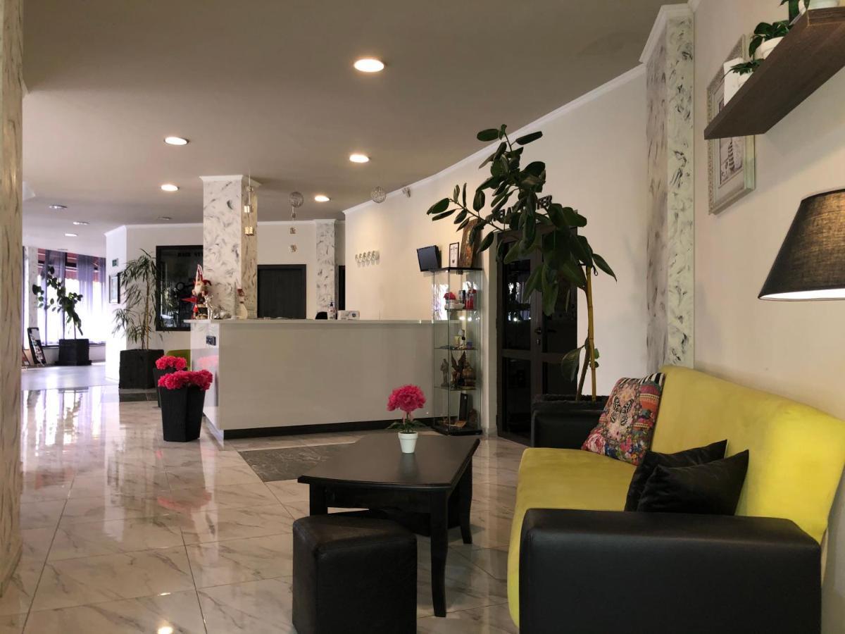 Hotel Ostrova Plovdiv Ngoại thất bức ảnh