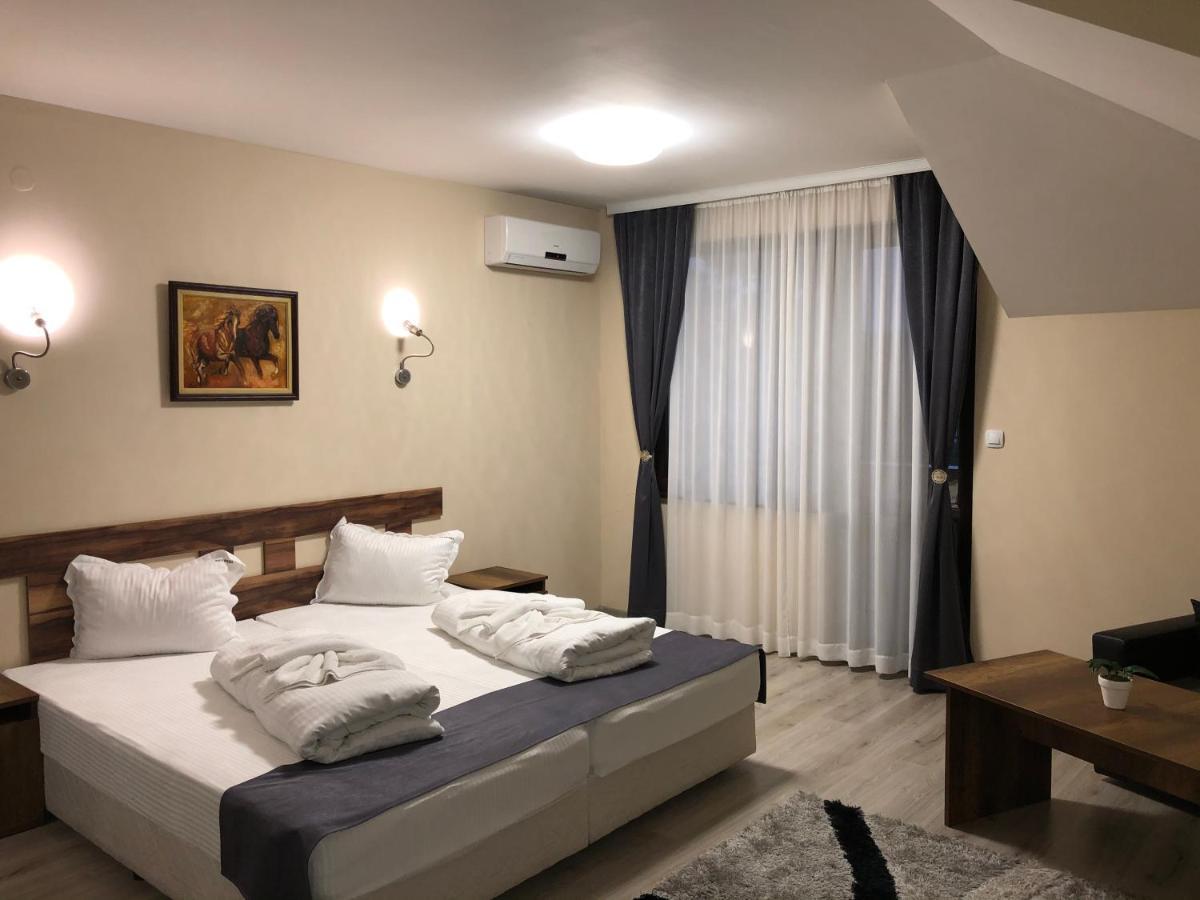 Hotel Ostrova Plovdiv Ngoại thất bức ảnh