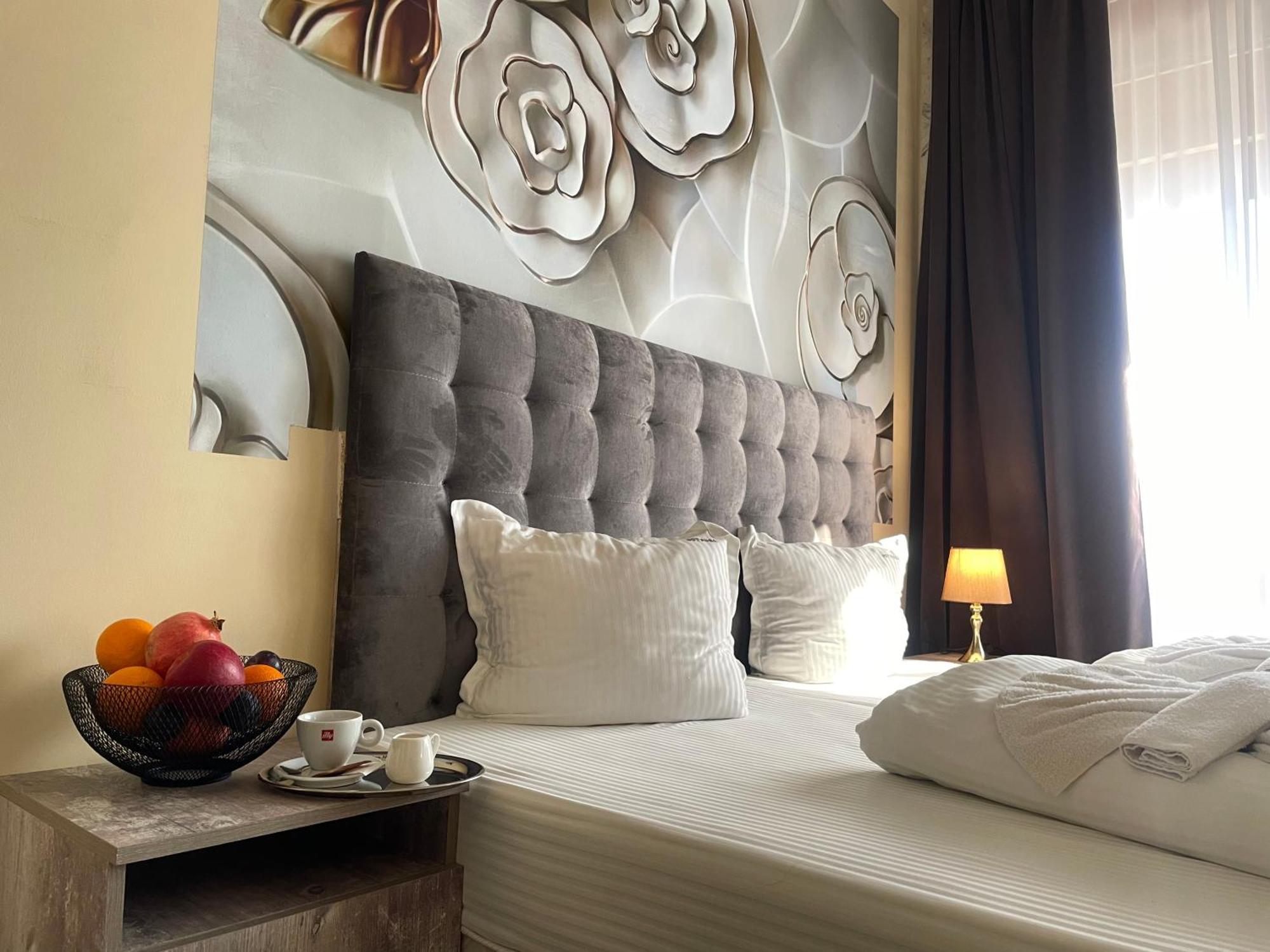 Hotel Ostrova Plovdiv Ngoại thất bức ảnh