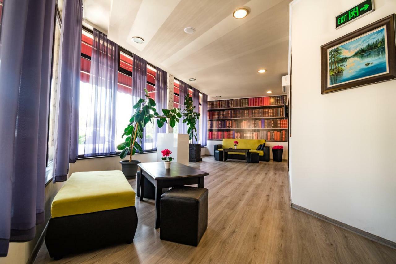 Hotel Ostrova Plovdiv Ngoại thất bức ảnh